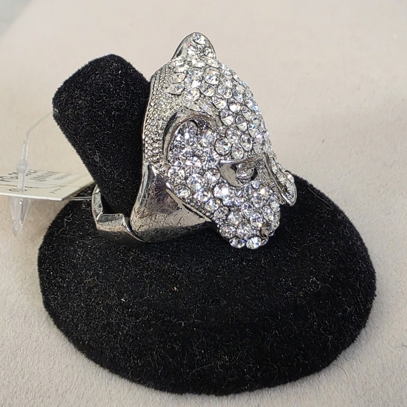 Statement Silver with Clear CZ Panther Head Stretch Ring - Picture 3 of 7